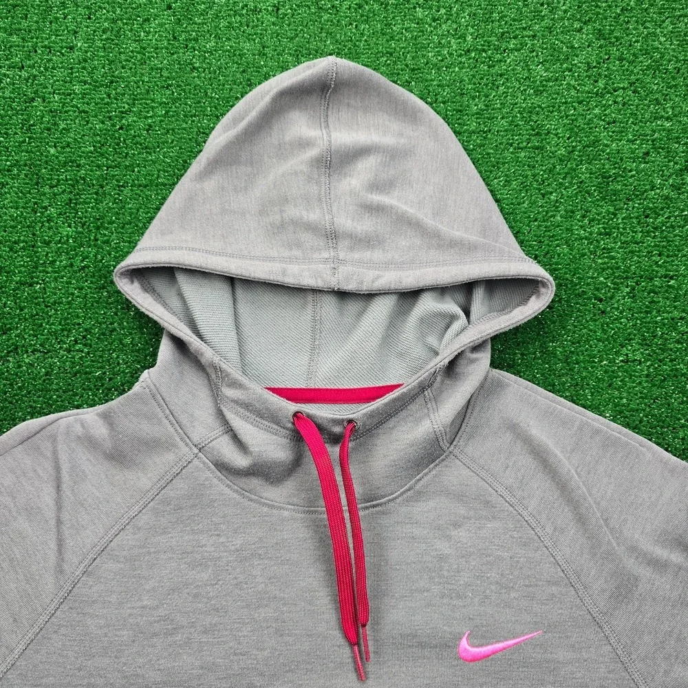 Nike Hoodie Womens Medium Gray Therma Dri-Fit Fleece Sweatshirt Casual‎ Pullover